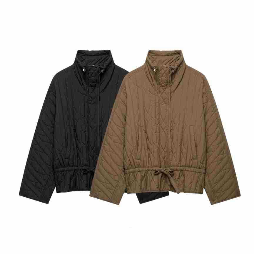Women's short padded jacket with high stand collar, drawstring waist and oversized sleeves Chichicherry