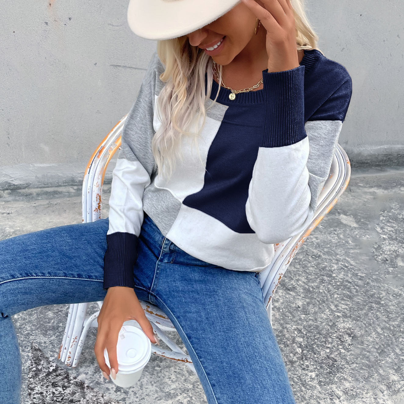 Women's casual fine knit sweater in block check pattern with ribbed hem and relaxed fit Chichicherry