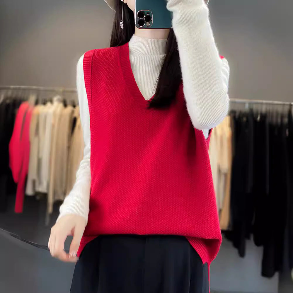 Women Oversized Knit Vest with Deep V-Neck and Fine Structure Chichicherry