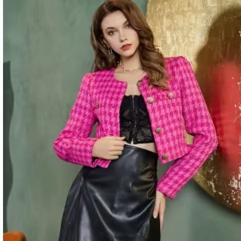 Women's short blazer made of bouclé tweed with a boxy cropped silhouette and collarless design Chichicherry