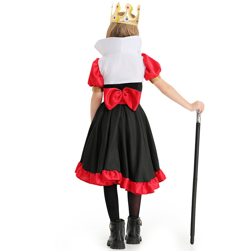 Girl's costume as royal Heart Lady with ruffles and detailed accessories Chichicherry