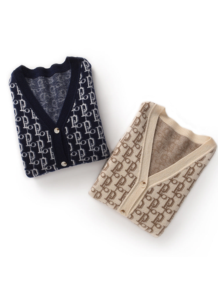 Women's Patterned Jacquard Knitted Cardigan with V-Neck and Pearl Buttons Chichicherry