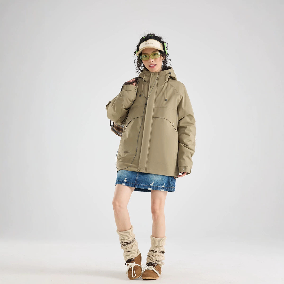 Women's waterproof breathable hooded jacket in technical oversized cut Chichicherry
