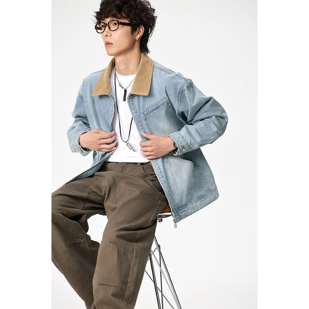 Men's Relaxed Denim Jacket with Contrast Corduroy Collar and Slanted Chest Pocket Chichicherry