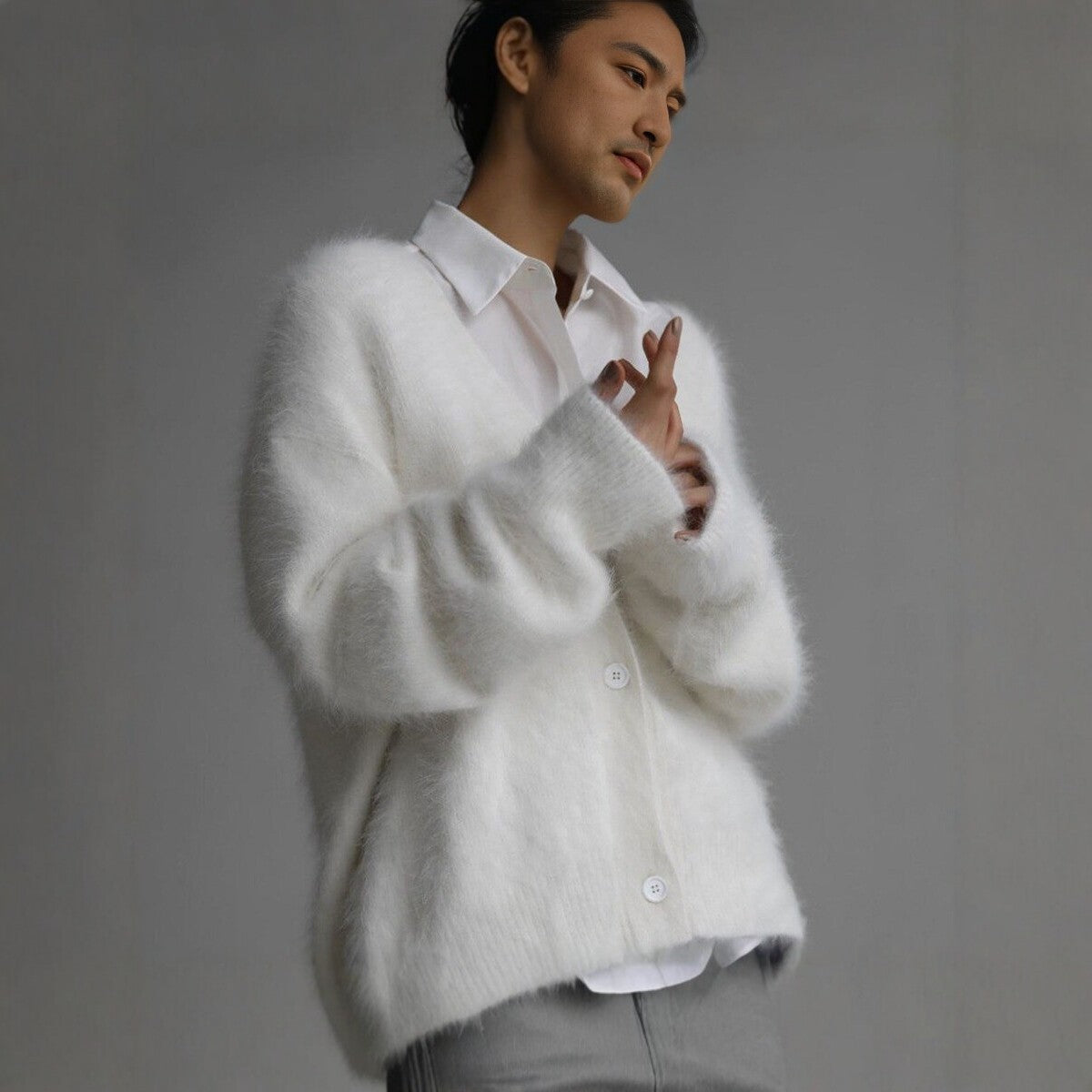Damen Flauschige Mohair-Optik Strickjacke mit V-Ausschnitt und Oversize-Schnitt Chichicherry