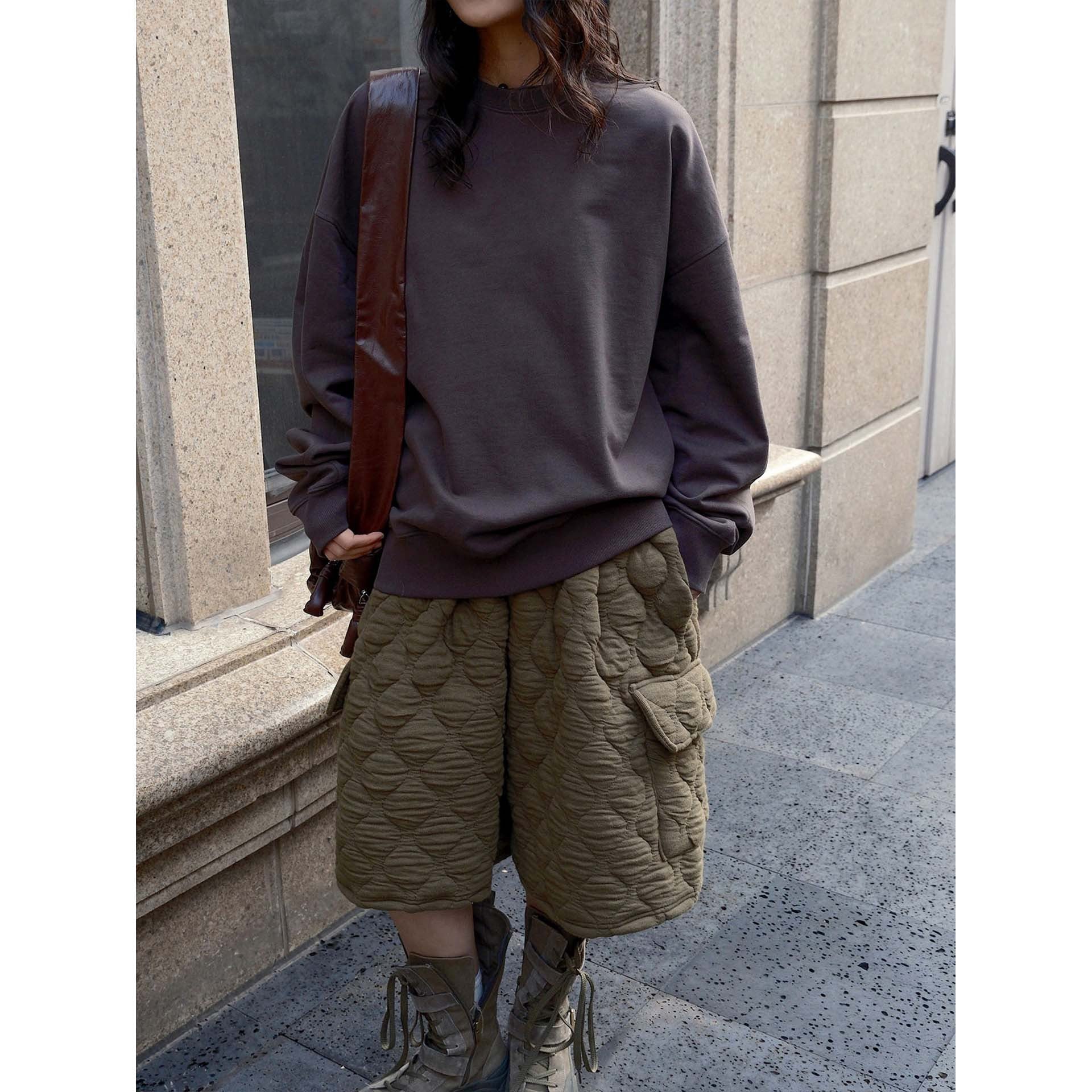 Women's Loose Sweatshirt made of French Terry with extended back hem and dropped shoulder Chichicherry