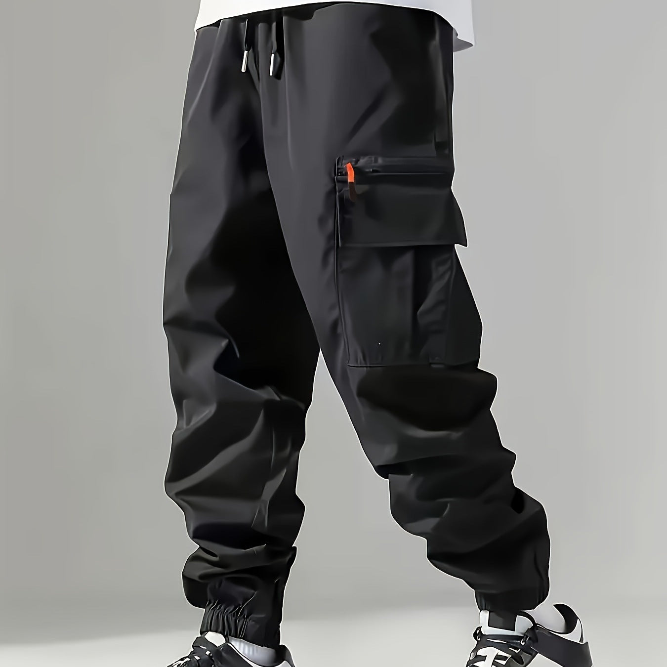 Men's cargo jogging pants in utility style with sealed zipper pocket & elastic leg cuffs Chichicherry