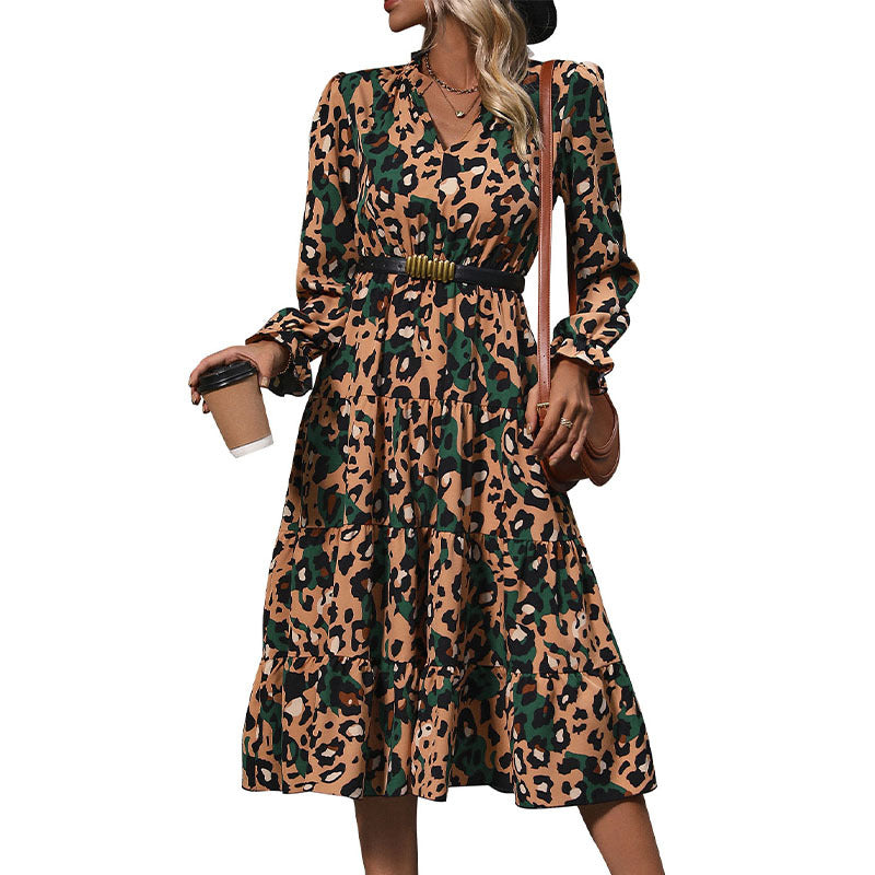 Women's wrap midi dress with leopard pattern, tiered skirt and elastic waist fit Chichicherry