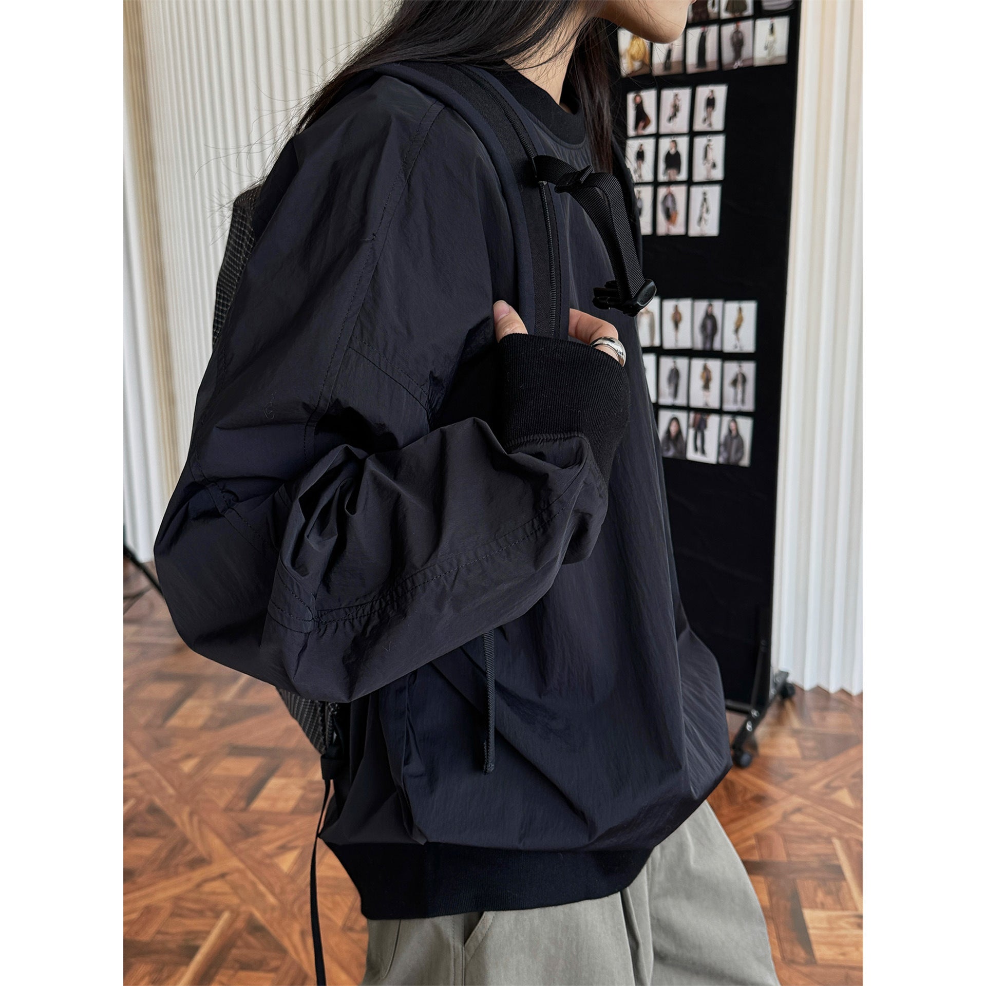 Women's Light Oversized Sweatshirt with Nylon Overlay and Ribbed Cuffs Chichicherry