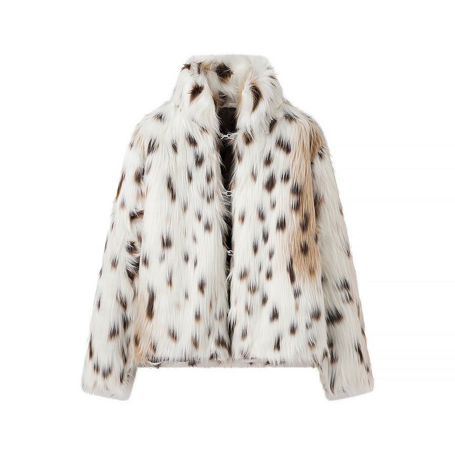 Ladies short fur jacket made of faux fur with leopard print and boxy silhouette Chichicherry