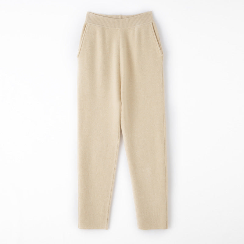 Women's Cashmere-Optic Knit Pants with Elastic Waistband, Tapered Silhouette and Side Pockets Chichicherry
