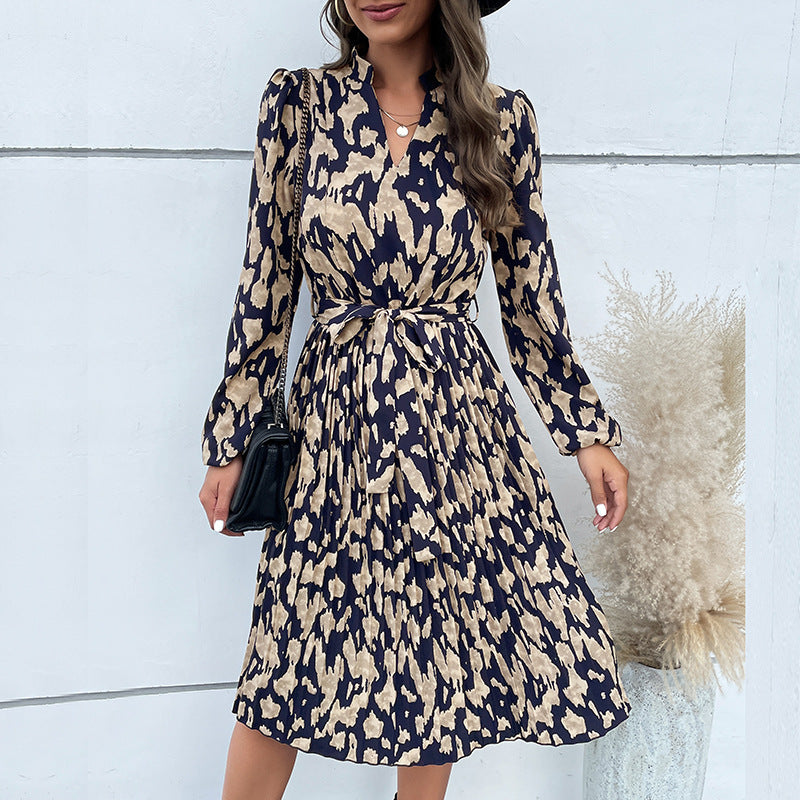 Women's Elegant Midi Dress with Pleated Skirt, V-Neck and Waist Belt Chichicherry