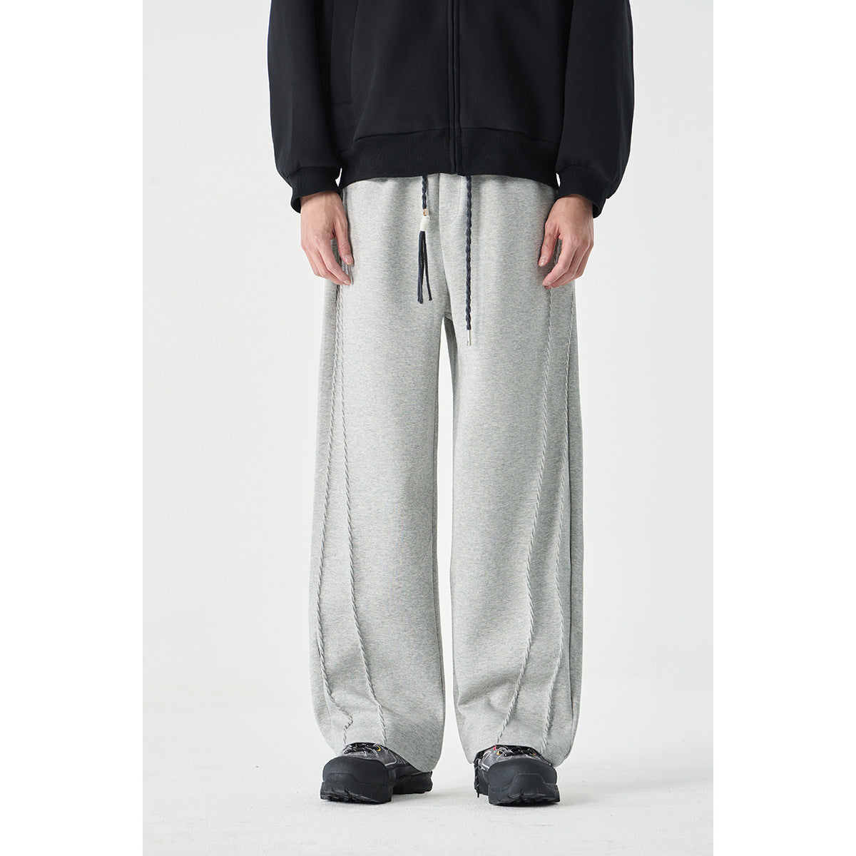 Women's Wide High-Waist Jogging Pants with Decorative Seams and Drawstring Chichicherry