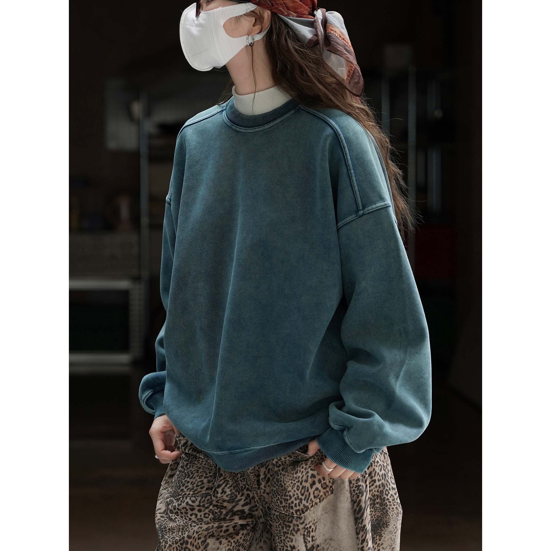 Women's Cotton Blend Relaxed Sweater with Washed Surface and Raglan Sleeves Chichicherry