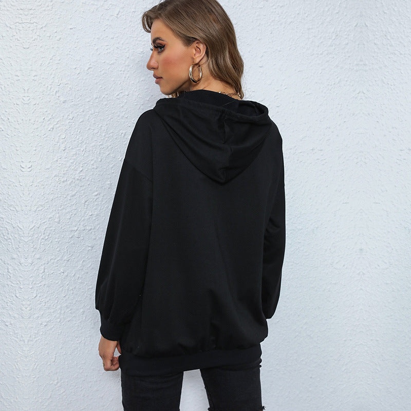 Women's oversized hoodie in college style with kangaroo pocket and front print Chichicherry