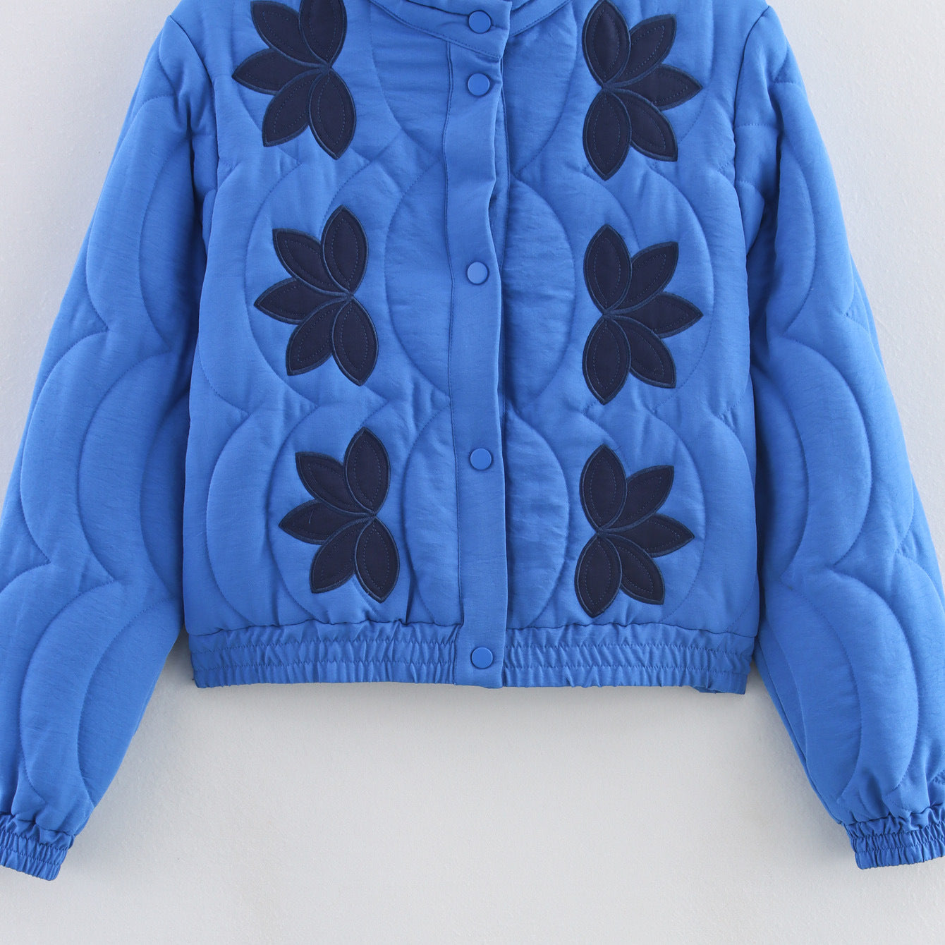 Women's Quilted Short Jacket with Floral Quilting and Stand Collar Chichicherry