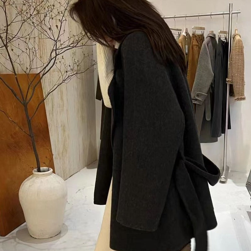 Ladies Short Wrap Coat made of Wool Mix with Ties and Wide Lapels Chichicherry