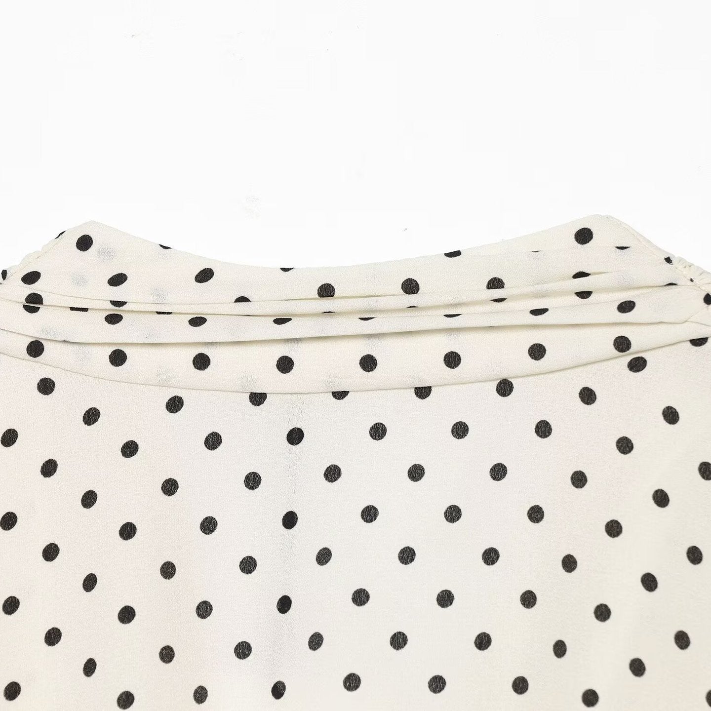 Women Polka Dot Blouse with V-Neck, Ruffled Hem and Balloon Sleeves Chichicherry