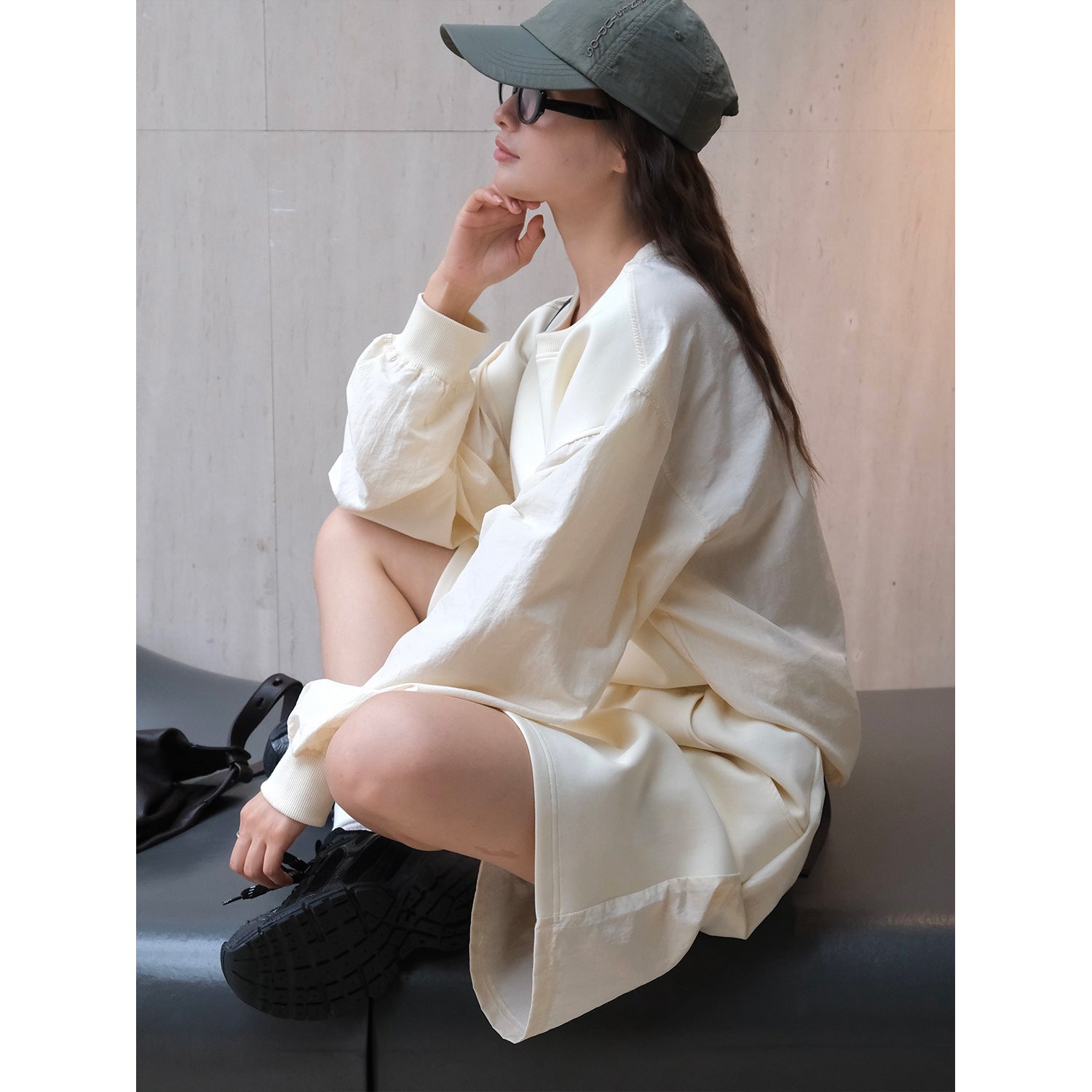 Women's Casual Sweatshirt Set with Voluminous Balloon Sleeves and Relaxed Lounge Cut Chichicherry