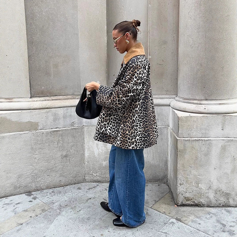 Women's Oversize Field Jacket with Leopard Print and Contrasting Cord Collar Chichicherry