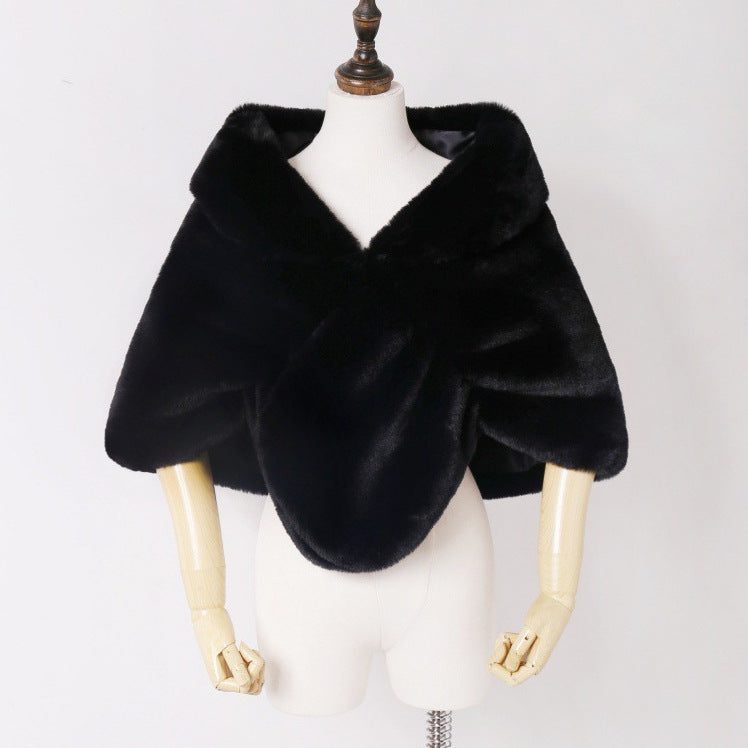 Women Elegant Faux Fur Stole in Capelet Cut Chichicherry