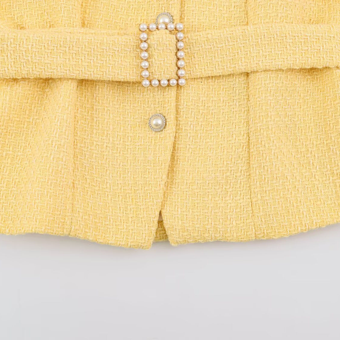 Women's short jacket in boucle tweed style with pearl buttons and waist belt Chichicherry