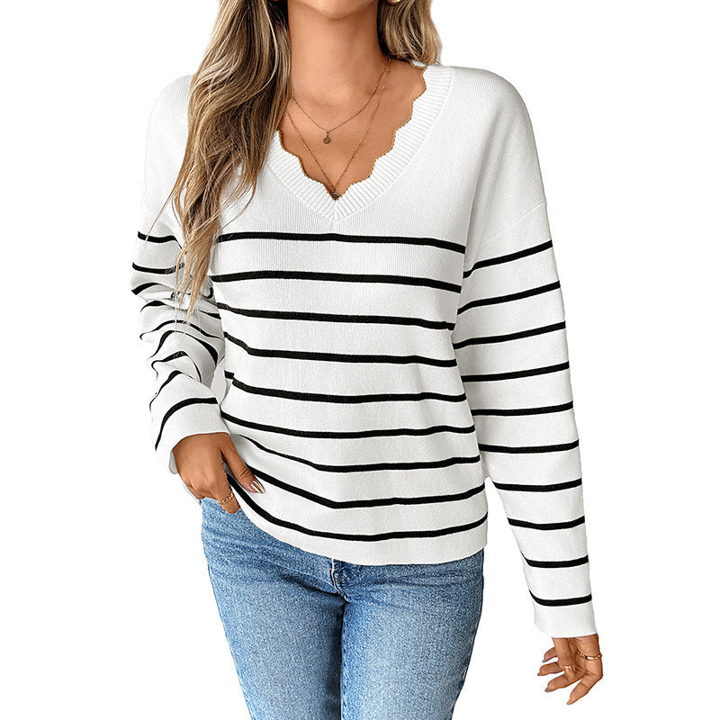 Women's fine knit pullover with jagged V-neck, maritime striped pattern & dropped shoulder Chichicherry