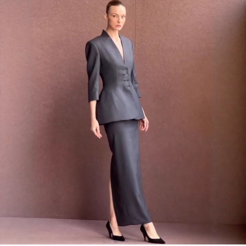 Women Tailored Peplum Blazer with Emphasized Waist and Deep V-Neck Chichicherry