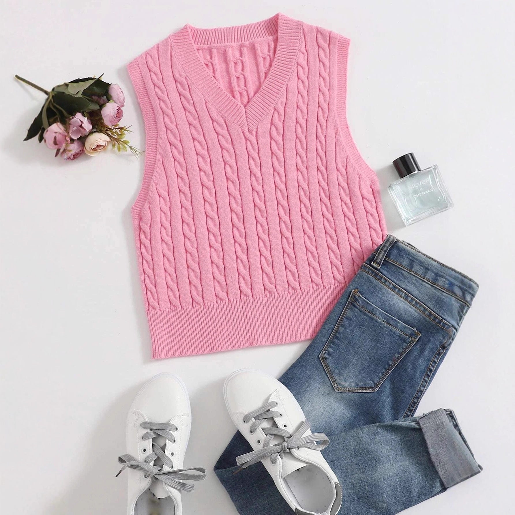 Women Classic Cable Knit Vest with Slim Fit and V-Neck Chichicherry