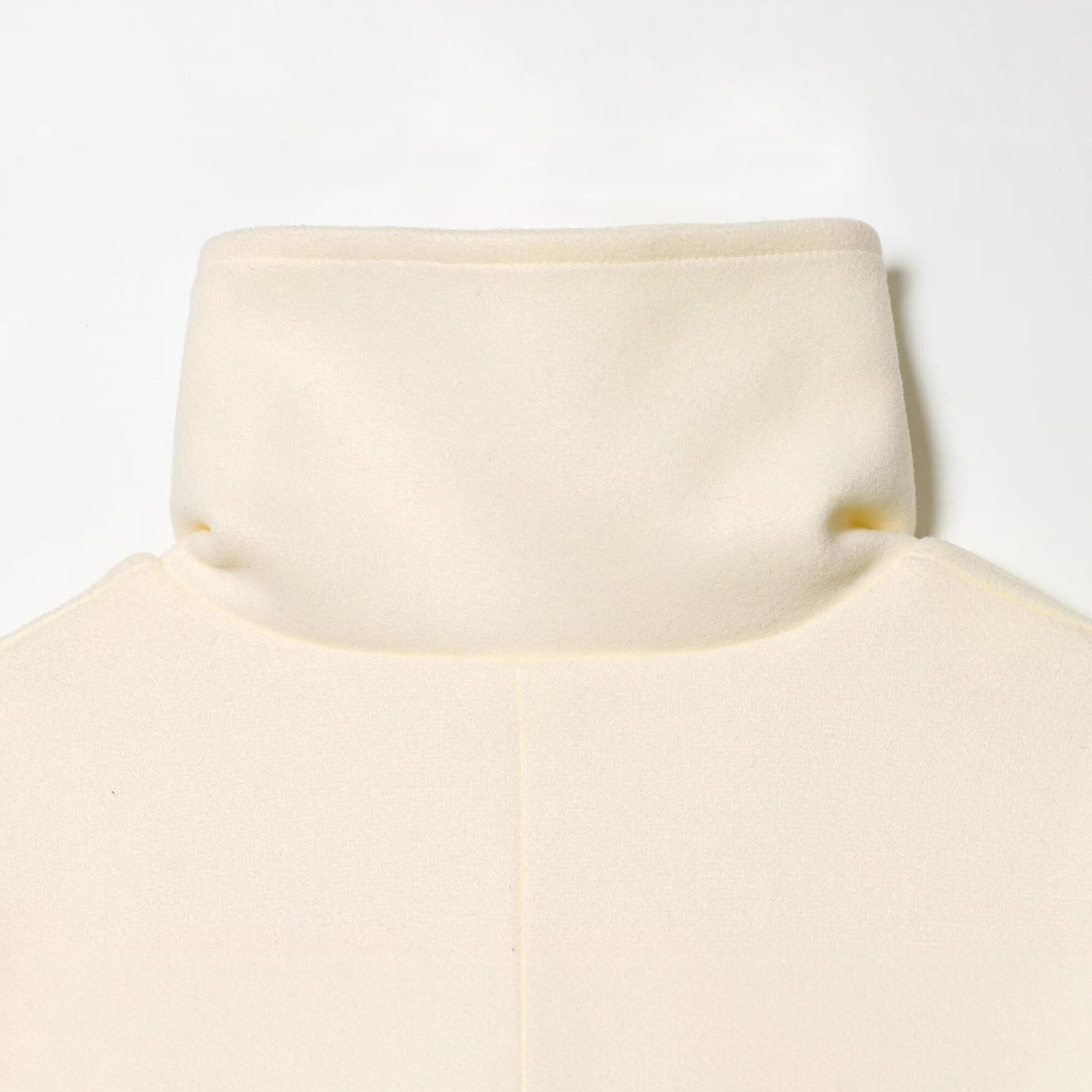 Women's Long Double-Breasted Coat with Slim Tailoring and Shawl Collar Chichicherry