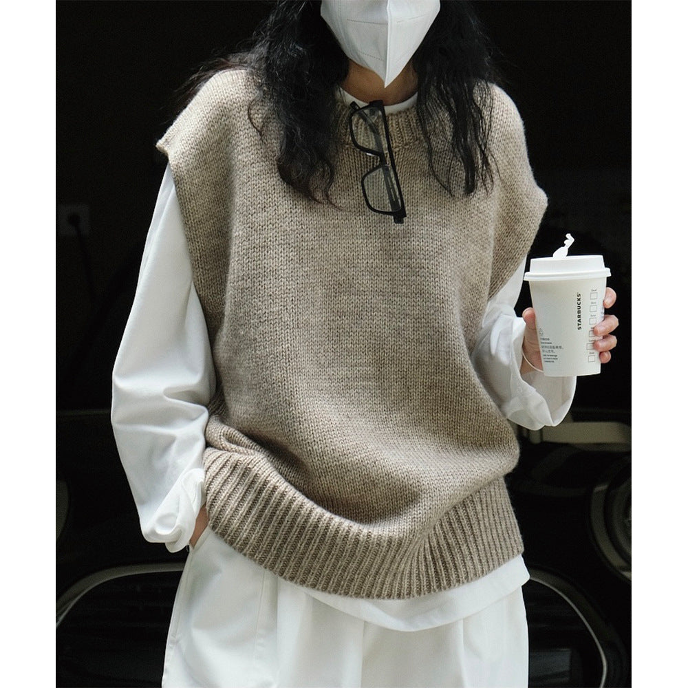 Women’s Oversize Sleeveless Chunky Knit Vest with Wide Ribbed Hem Chichicherry