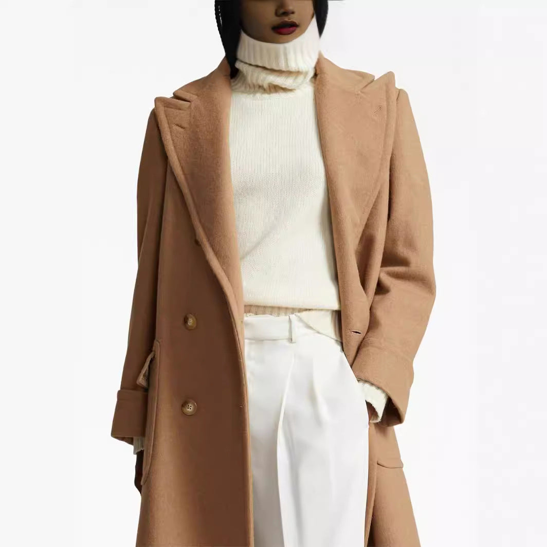 Women's longer double-breasted wool coat with wide cut and lapel collar Chichicherry