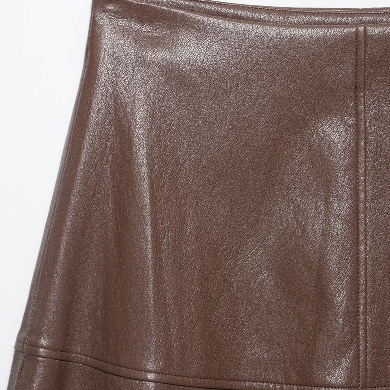 Women's High Waist A-Line Skirt made of Faux Leather with Flared Silhouette Chichicherry
