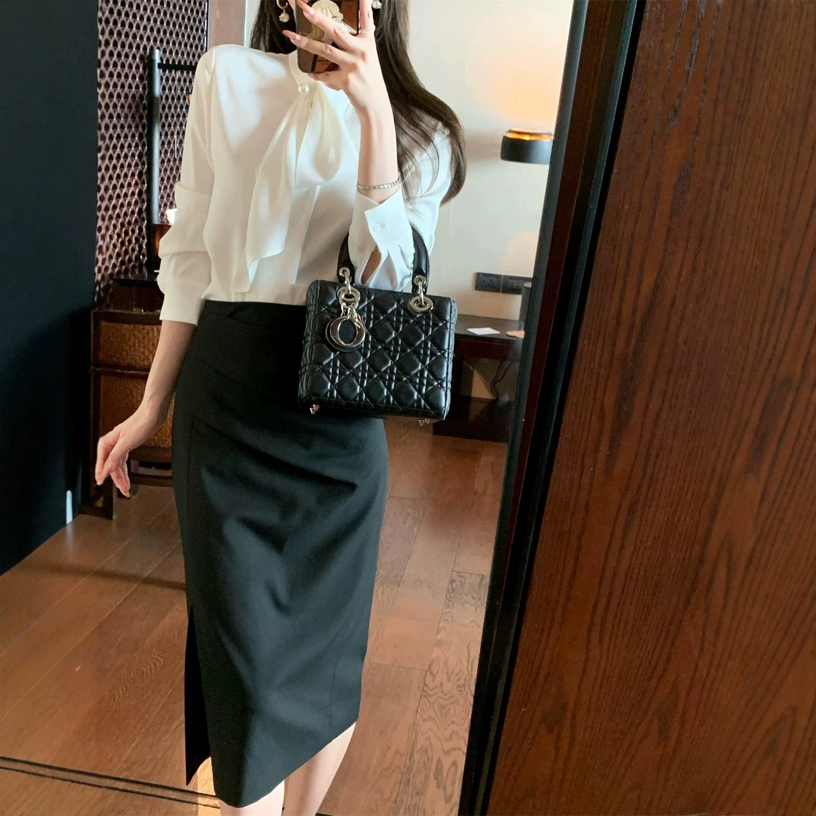 Women Elegant Blouse with Bow Detail Chichicherry