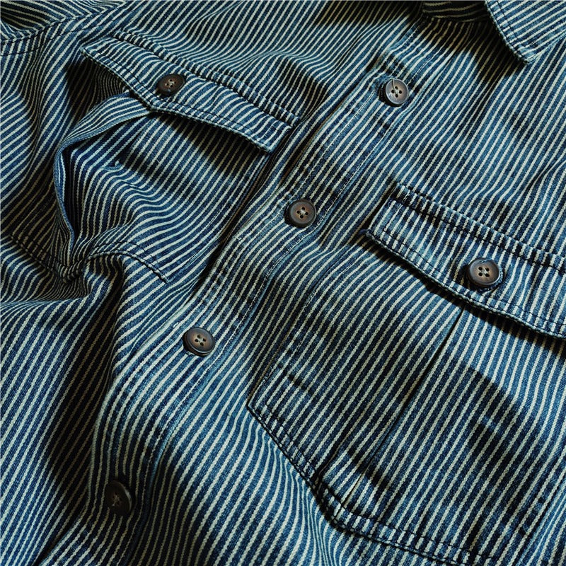 Herren Gestreiftes Baumwoll-Worker-Hemd mit aufgesetzten Brusttaschen und durchgehender Knopfleiste Chichicherry