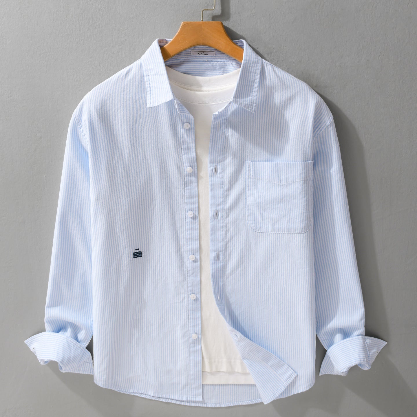 Men's Lightweight Seersucker Shirt in Layering Look with Chest Pocket Chichicherry