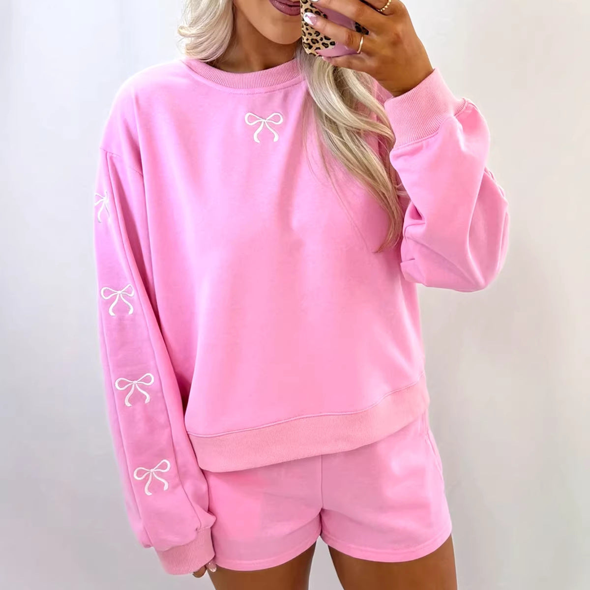 Women's cozy lounge sweat set with shorts and embroidered bows Chichicherry