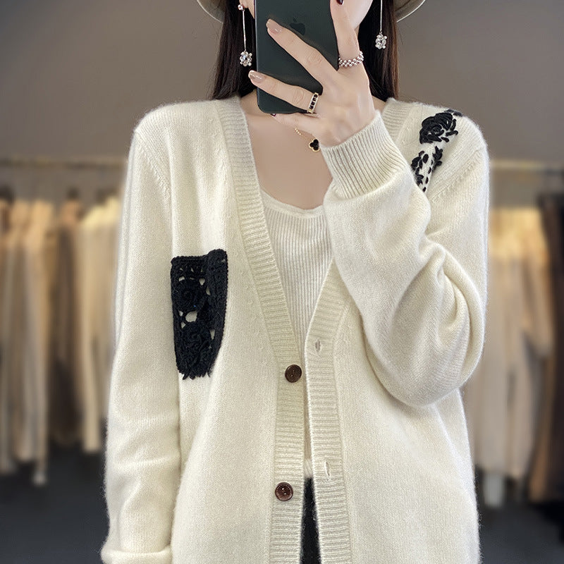 Women's Two-Piece Fine Knit Set with Knit Cardigan and Top as well as Crocheted Flower Appliqués Chichicherry
