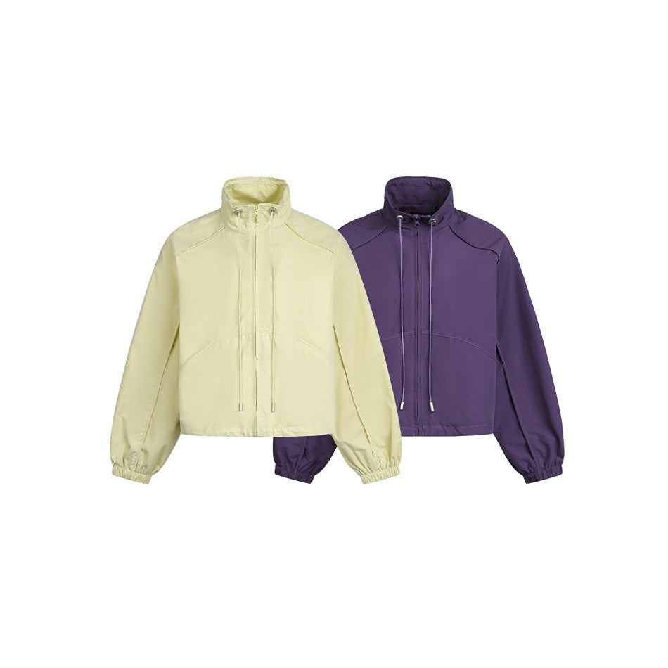 Women's short-cut wind jacket with high stand-up collar, drawstring and elastic cuffs