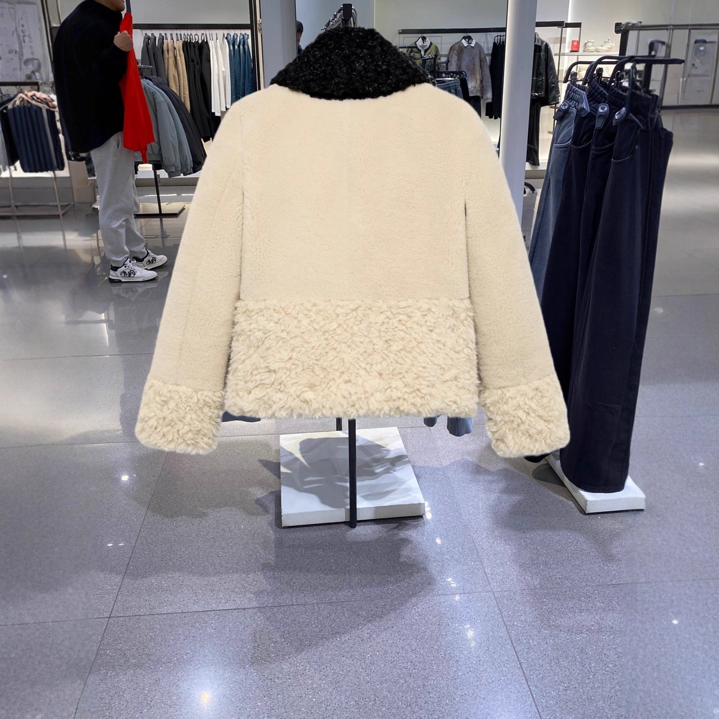 Ladies Teddy Fleece Blouson Jacket with contrasting faux fur collar Chichicherry