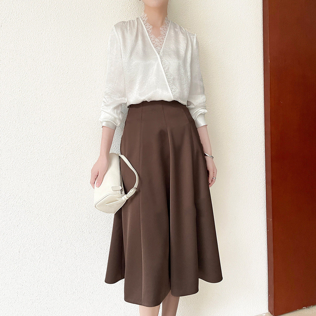 Women Elegant and sophisticated blouse with lace collar Drune