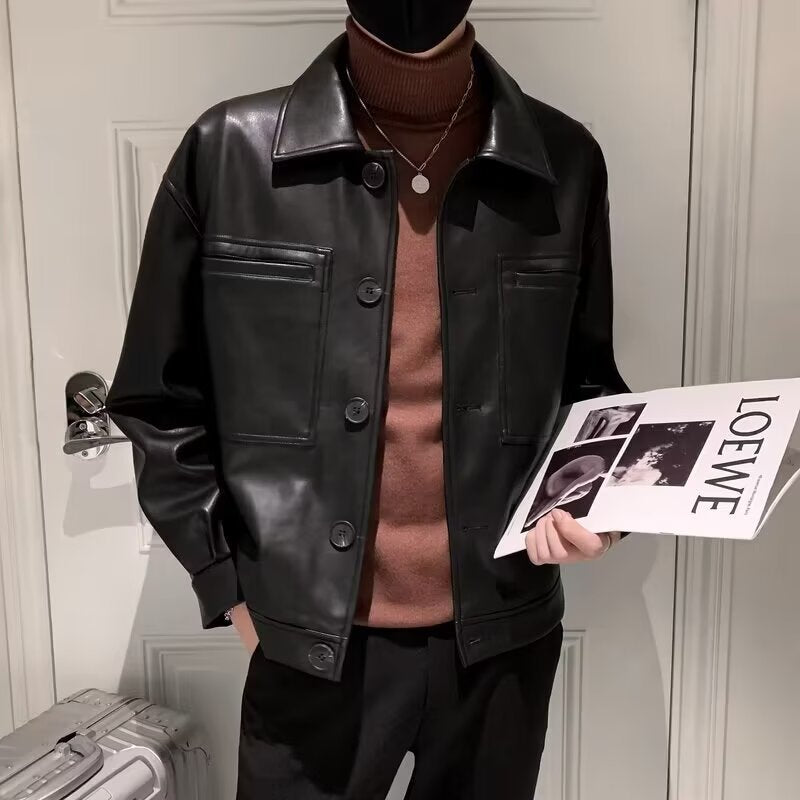 Herren Boxy Overshirt aus Lederoptik mit Hemdkragen und aufgesetzten Brusttaschen Chichicherry