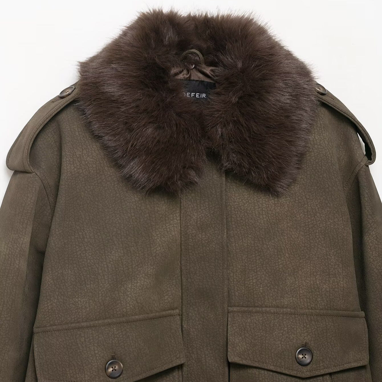 Women's short jacket in pilot bomber style with faux fur shawl collar Chichicherry