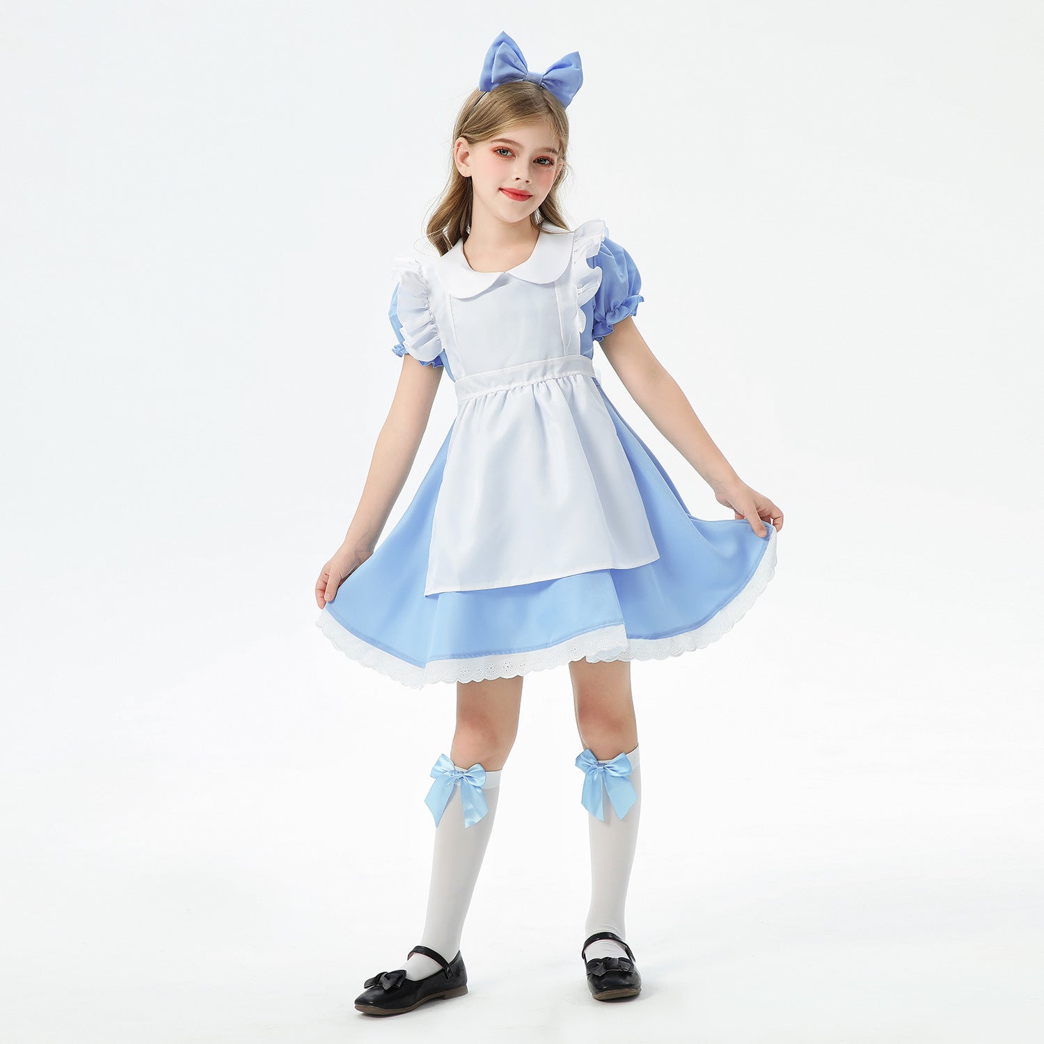Girl's costume with ruffles and bows Chichicherry