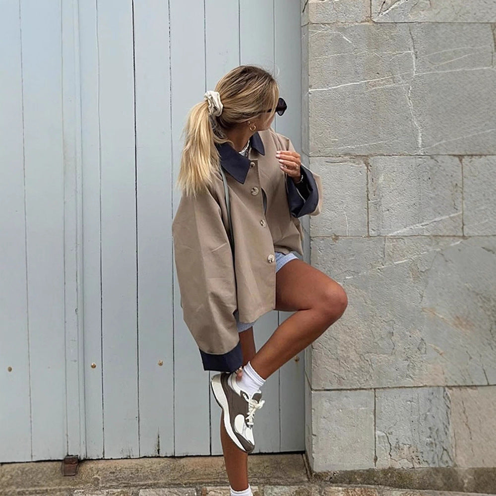 Women's Boxy Transitional Jacket with Contrast Collar, Concealed Button Placket, and Extended Sleeves Chichicherry
