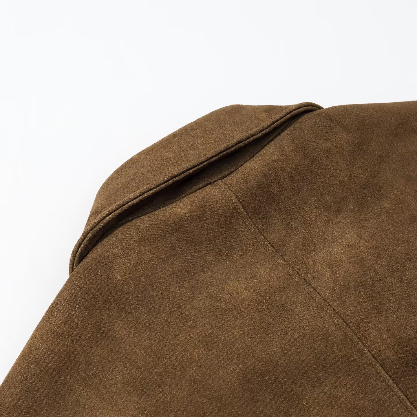 Women's short cut suede look jacket with shirt collar and button placket Chichicherry
