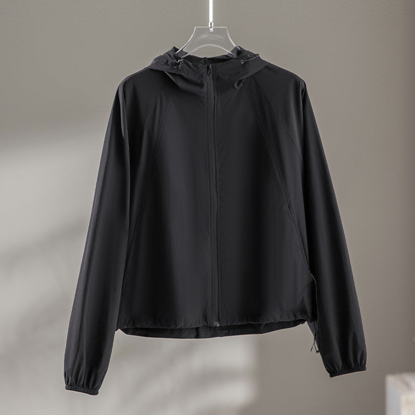 Women's Ultralight Hooded Wind Jacket with Raglan Sleeves and Zipper Pockets Chichicherry