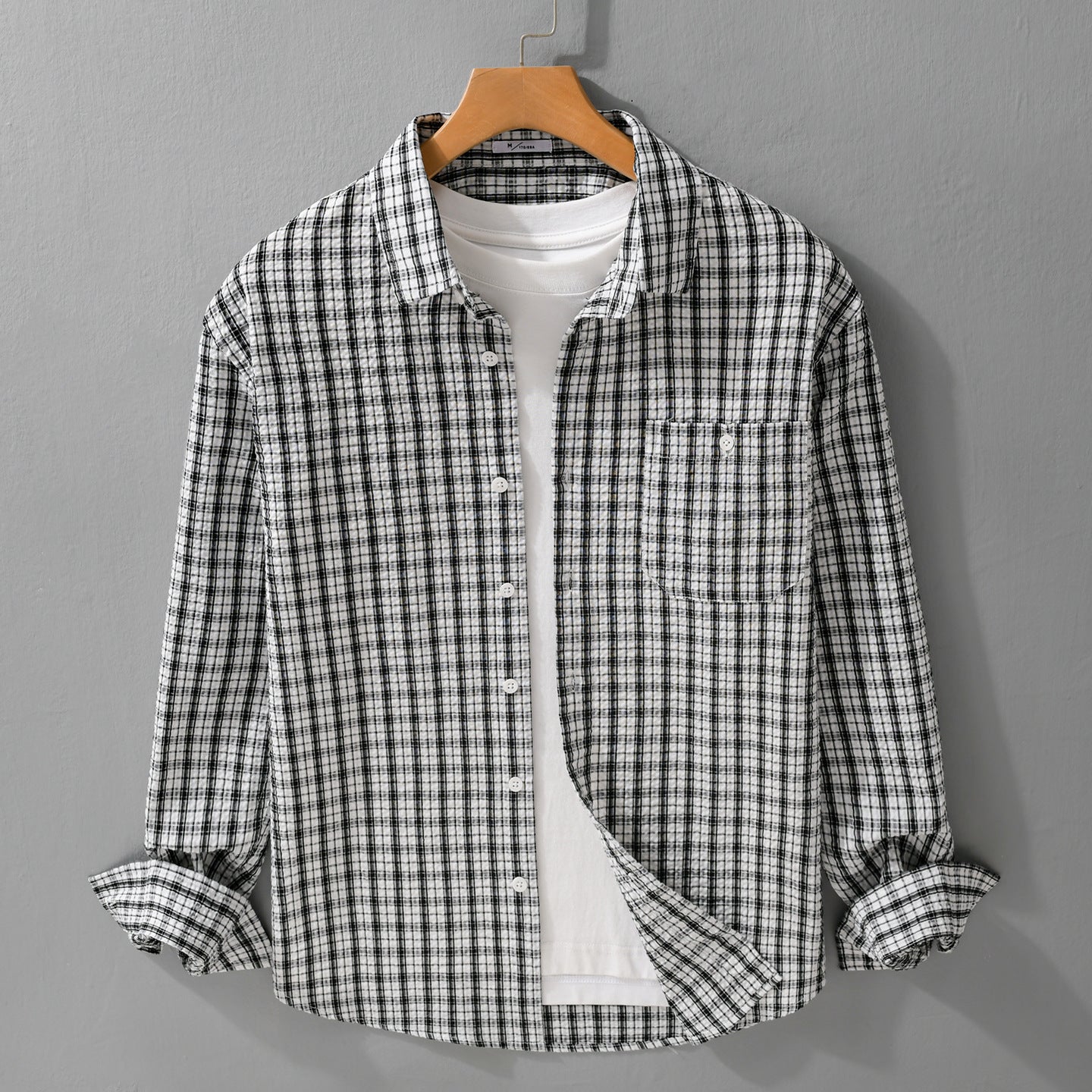 Men's Lightweight Checked Cotton Seersucker Shirt in Relaxed Fit with Chest Pocket Chichicherry