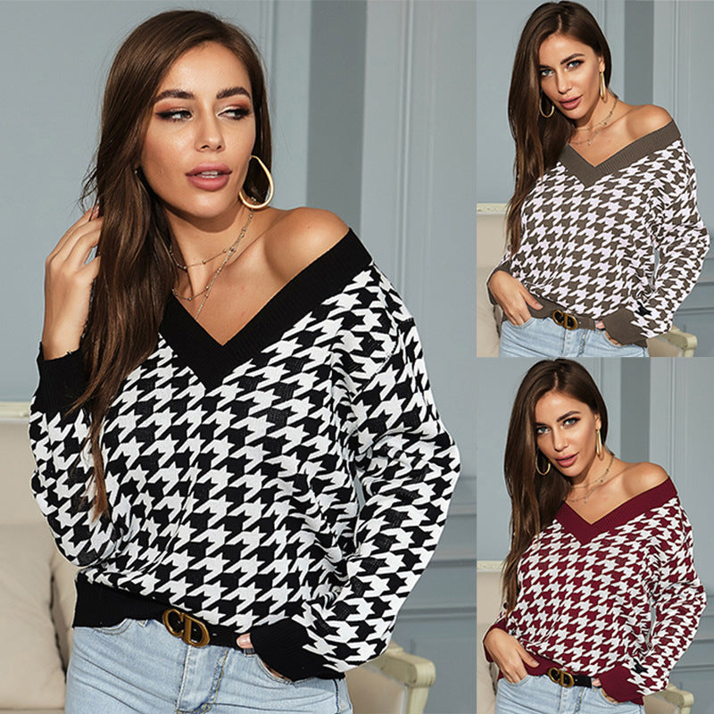Women's chunky knitted houndstooth sweater with wide V-neck and off-shoulder look Chichicherry