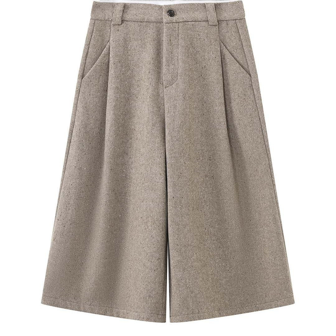 Women High-Waisted Culotte Pants made of Wool Blend with Pleat Chichicherry
